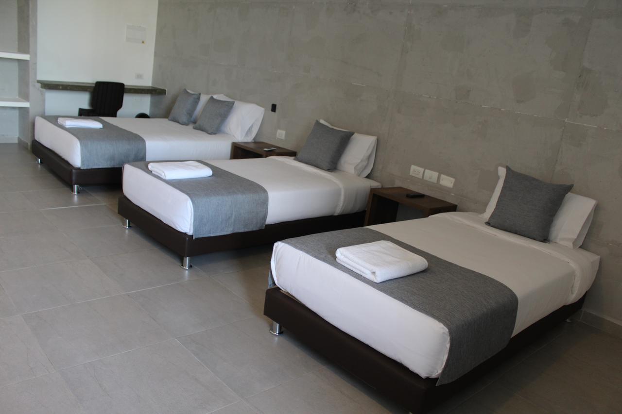 Hotel Hausen Lorica Esterno foto